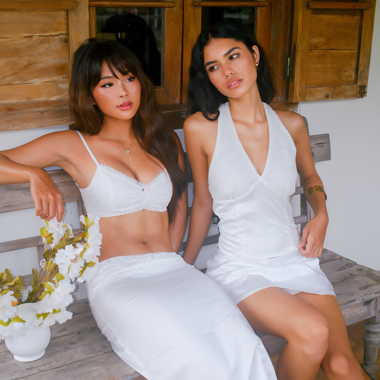 Mia Halter Top
