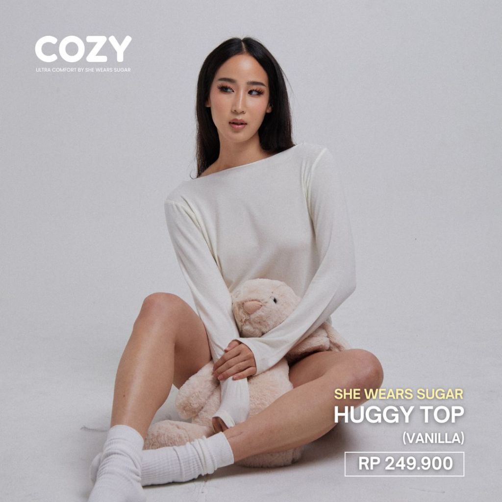 Huggy Long Sleeve Top